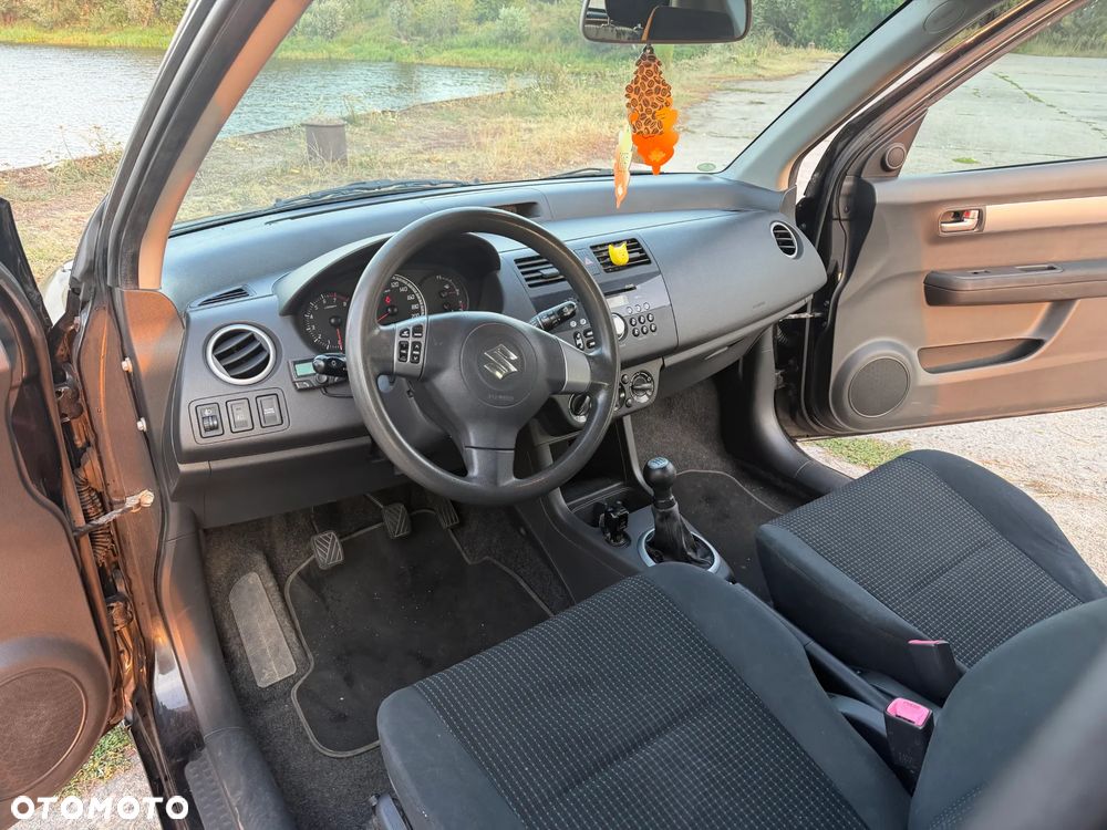 Suzuki Swift 1.3 GLX / Comfort - 17