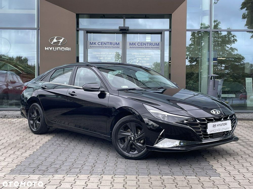 Hyundai Elantra - 3