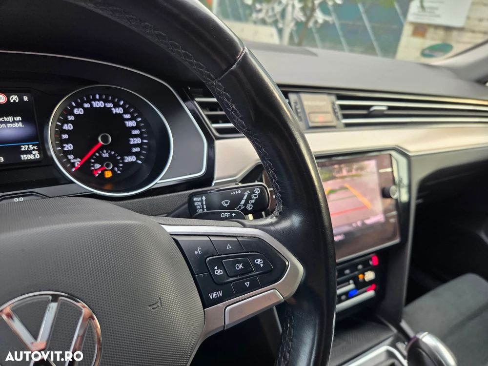Volkswagen Passat 2.0 TDI SCR DSG Elegance - 22
