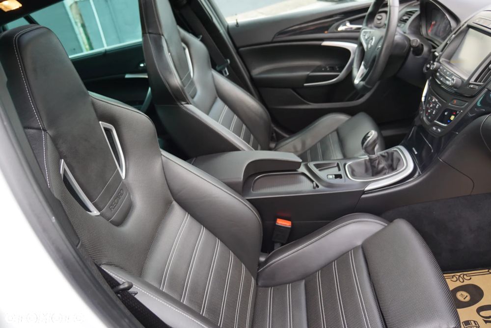 Opel Insignia CT 2.0 CDTI 4x4 S&S - 16