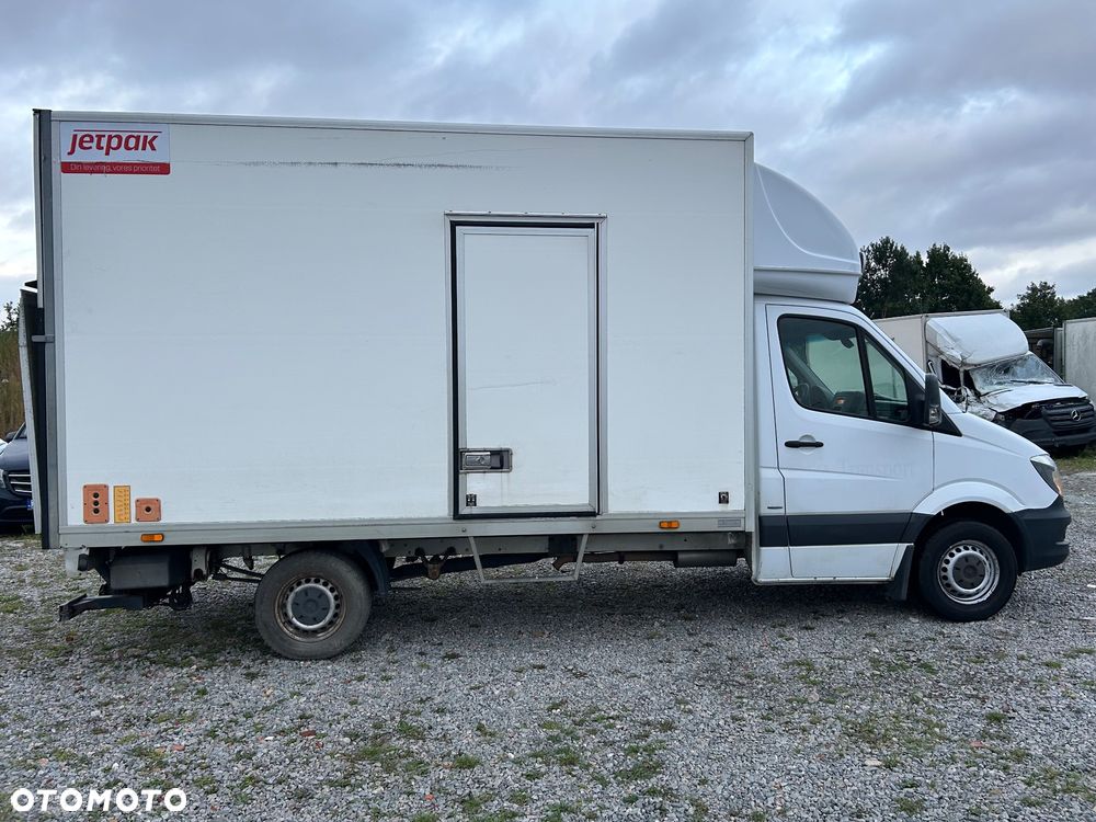Mercedes-Benz Sprinter - 7
