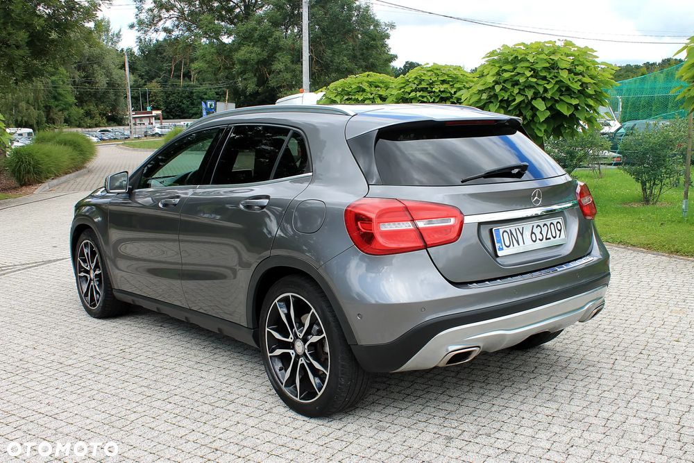 Mercedes-Benz GLA 200 (CDI) d 7G-DCT Urban - 2