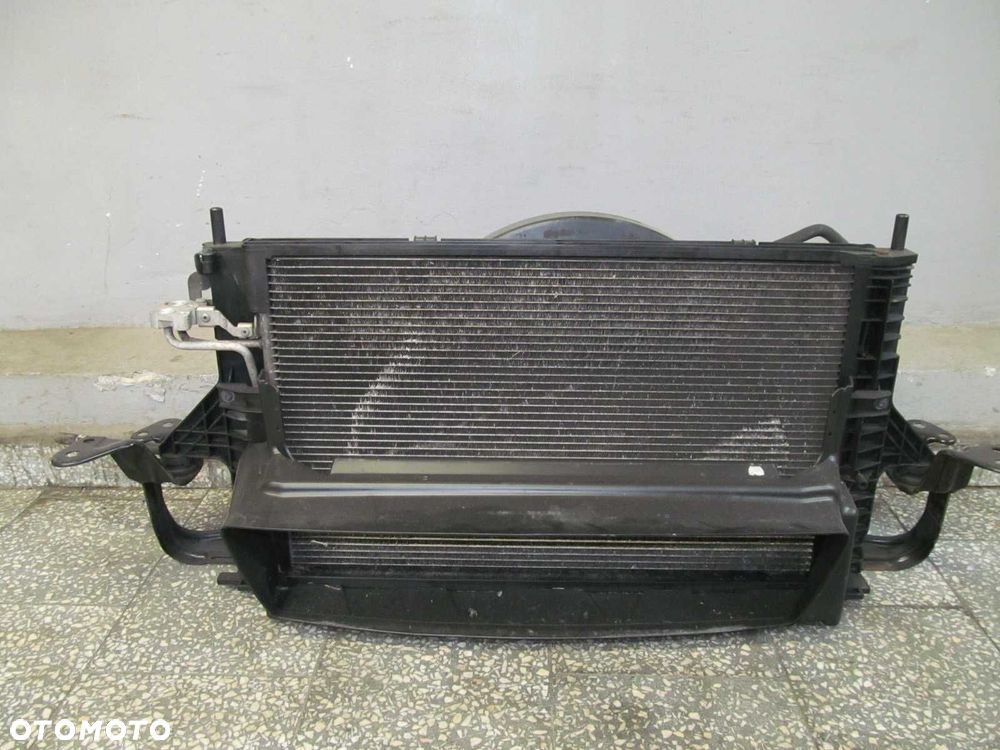 VOLVO S40 V50 C70 2.4 i CHLODNICE WENTYLATORY 3M51-8005-DB 04-12 - 1