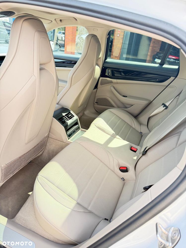 Porsche Panamera Standard - 7