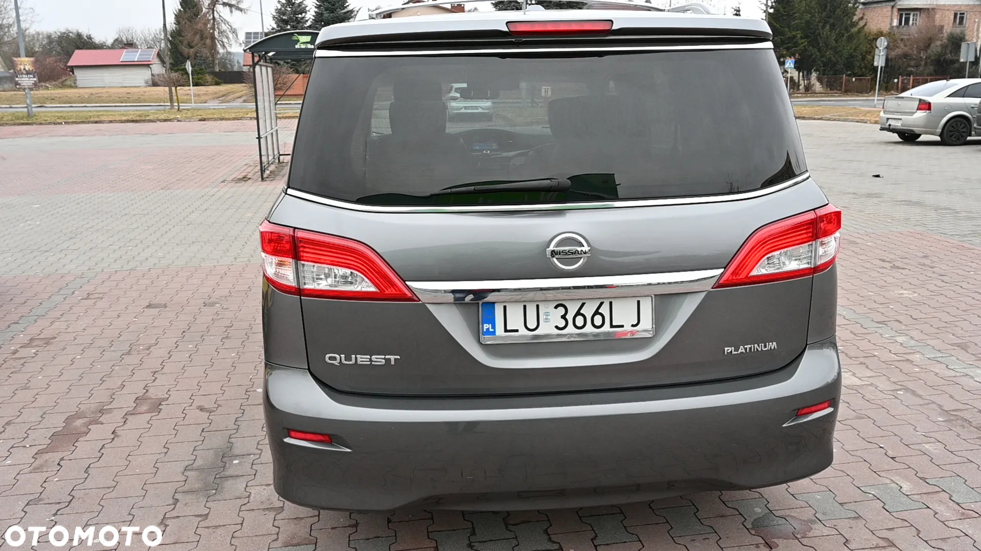 Nissan Quest - 4