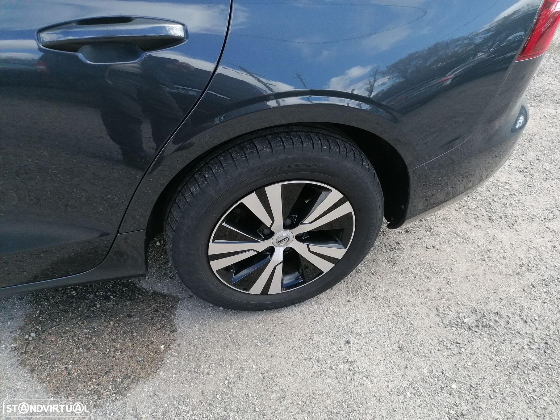 Volvo V60 2.0 D3 Momentum Geartronic - 7