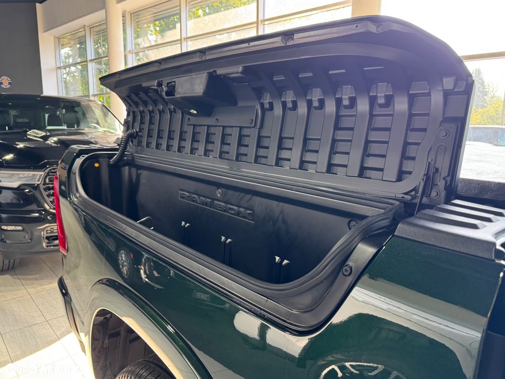 RAM 1500 - 10