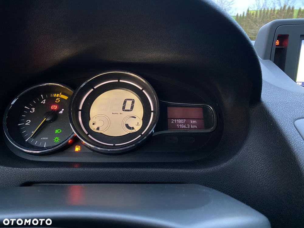 Renault Megane 1.9 dCi Dynamique - 9