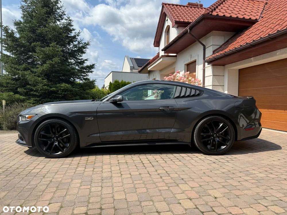 Ford Mustang 5.0 V8 GT - 1
