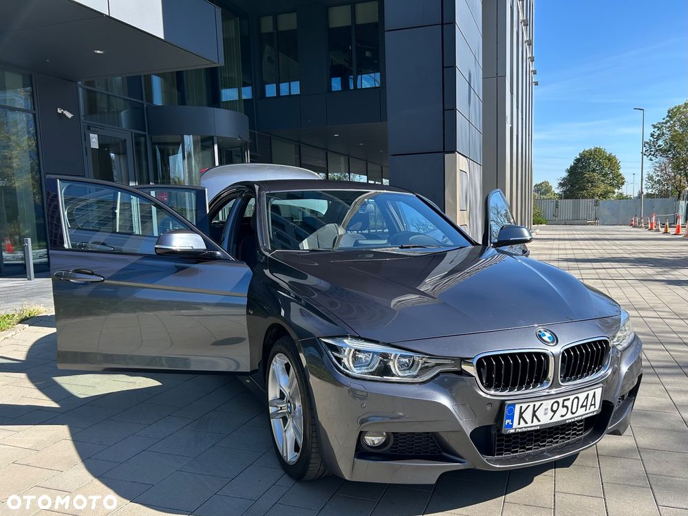BMW Seria 3 320i xDrive M Sport - 12