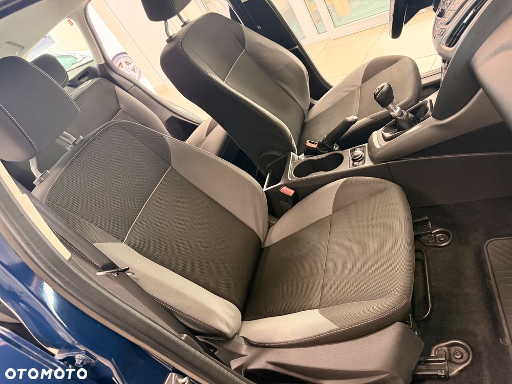 Ford Focus - 27
