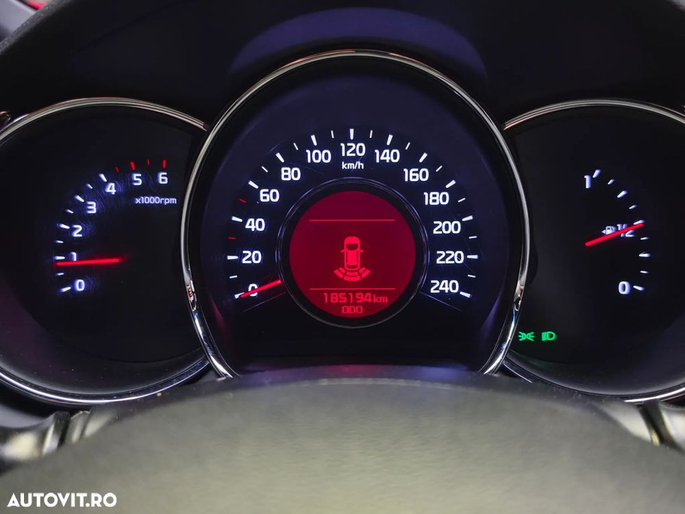 Kia Ceed 1.6 CRDi 136 ISG GT Line - 34