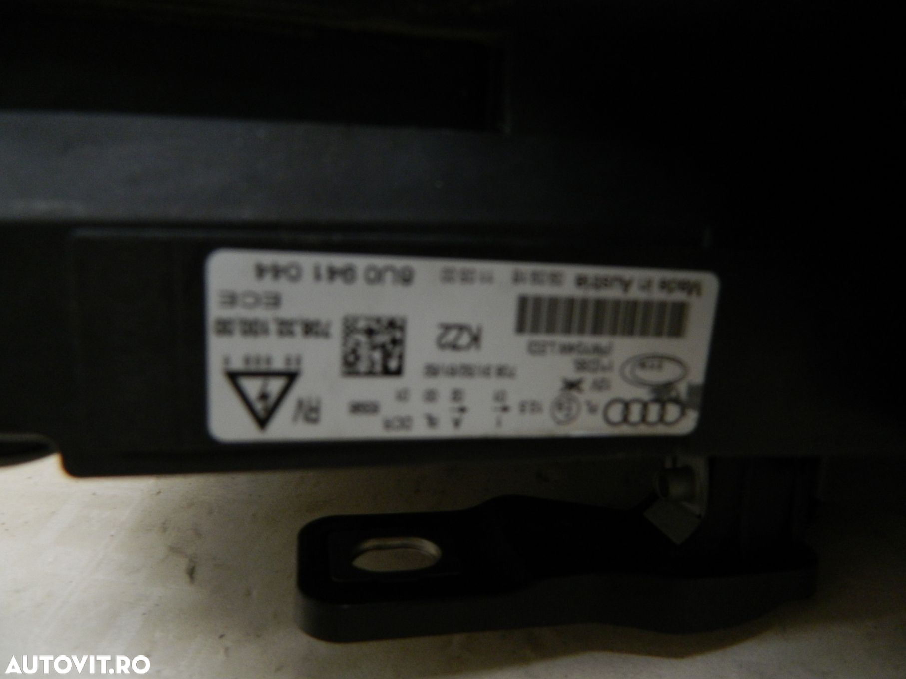 Far dreapta Audi Q3 Xenon,  2011, 2012, 2013, 2014, 2015, cod origine 8U0941044. - 7
