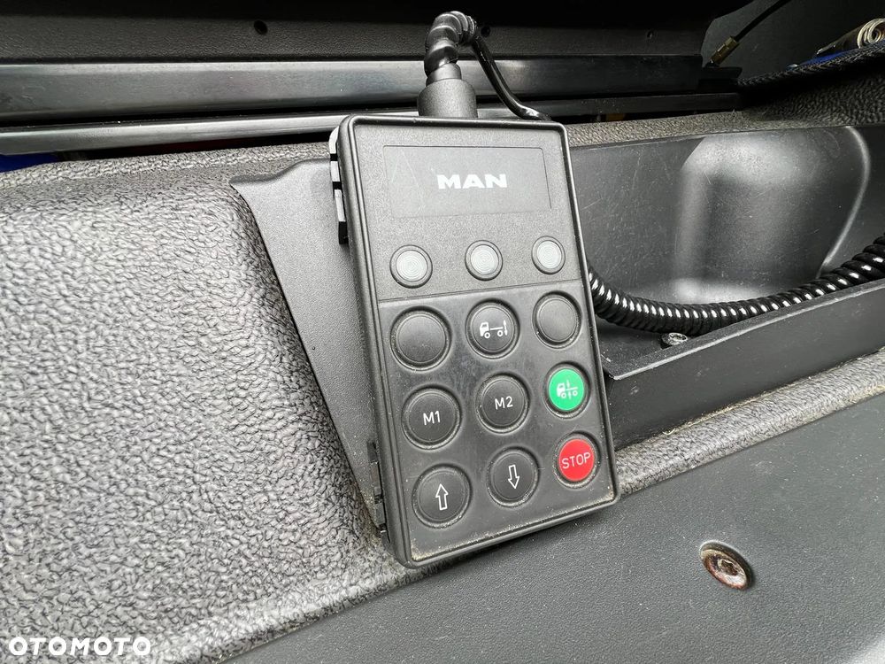 MAN TGX 18.460 XLX CIĄGNIK SIODŁOWY STANDARD - 17