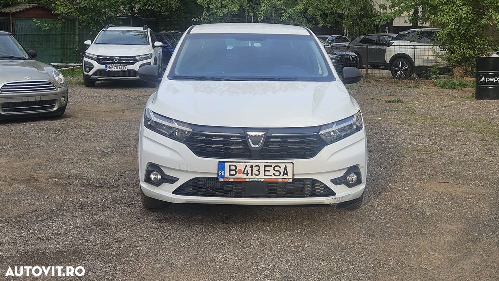 Dacia Logan TCe 90 Essential - 2