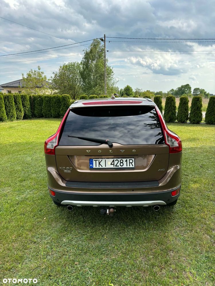 Volvo XC 60 2.4D AWD - 10
