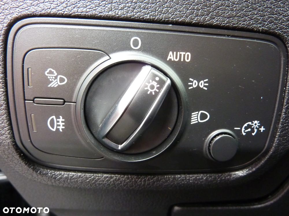 Audi Q2 35 TFSI Sport S tronic - 28