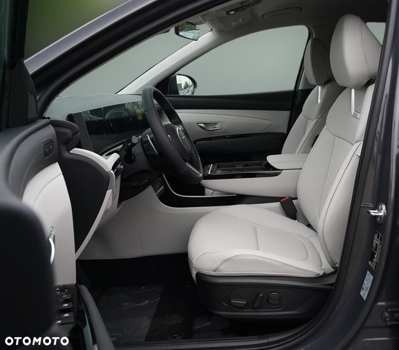 Hyundai Tucson 1.6 T-GDi HEV Platinum 2WD - 13