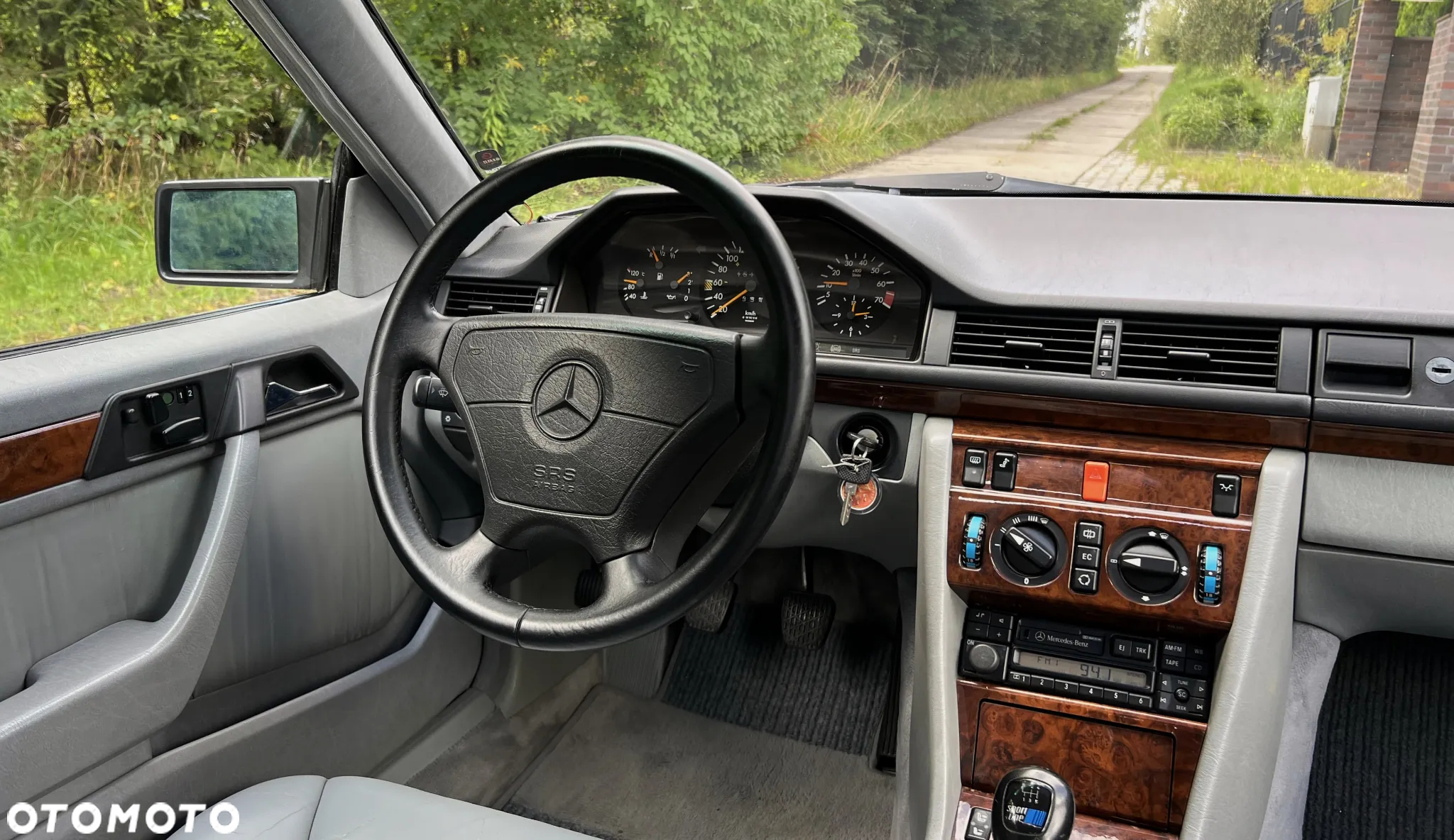 Mercedes-Benz W124 (1984-1993) - 16