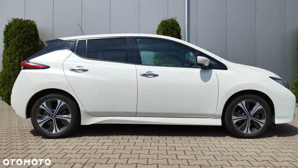 Nissan Leaf 40 kWh N-CONNECTA - 19