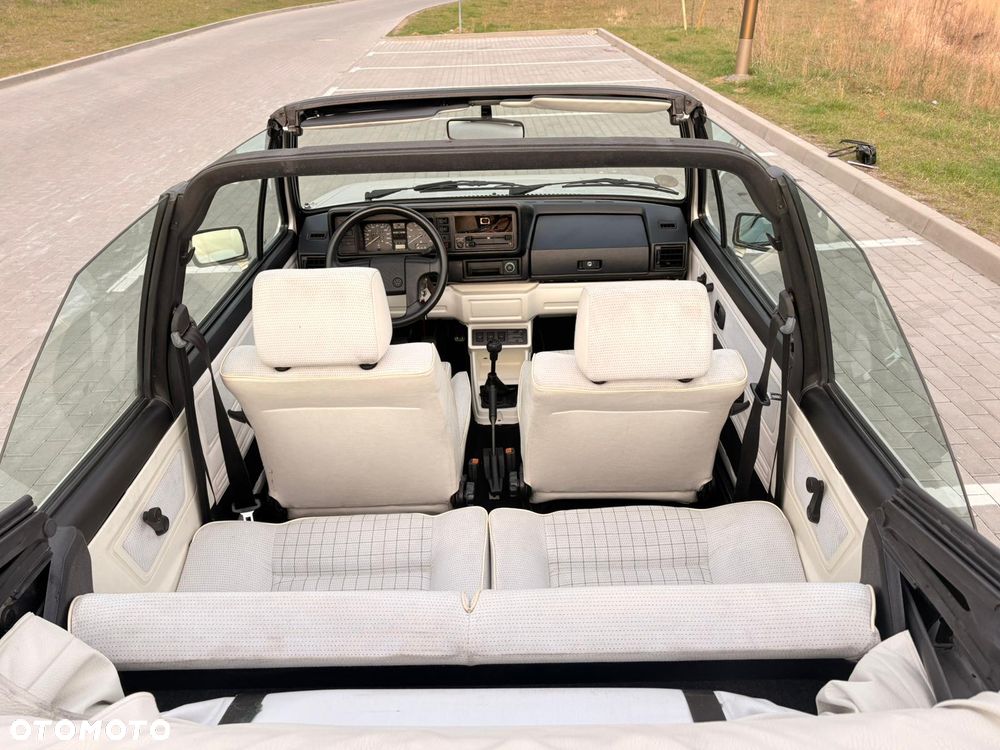 Volkswagen Golf - 10