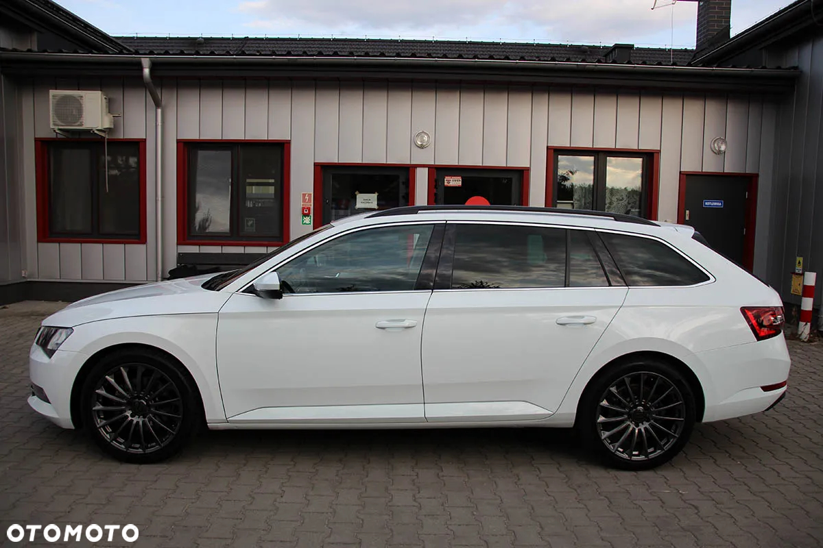 Skoda Superb Combi 2.0 TDI Style - 5