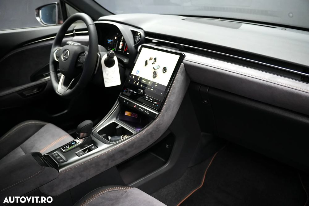 Lexus LBX 1.5 HEV 4x2 CVT Cool - 10