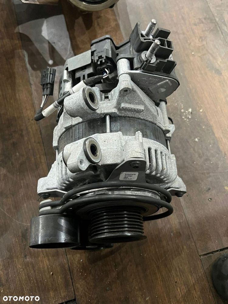 Alternator Volvo XC60 XC90 2.0 D Euro 6 32137503 Mild Hybrid - 1