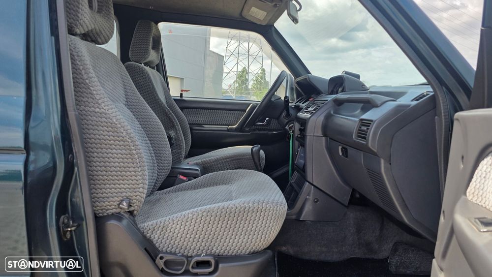 Mitsubishi Pajero 2.5 TD GLX - 22