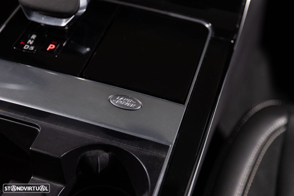 Land Rover Range Rover Velar 2.0 D200 AWD R-Dynamic - 24