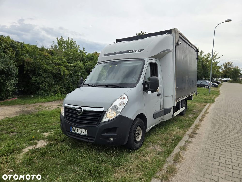 Opel Movano