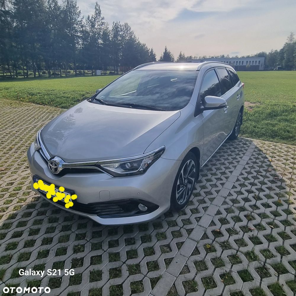 Toyota Auris 1.6 Premium - 9
