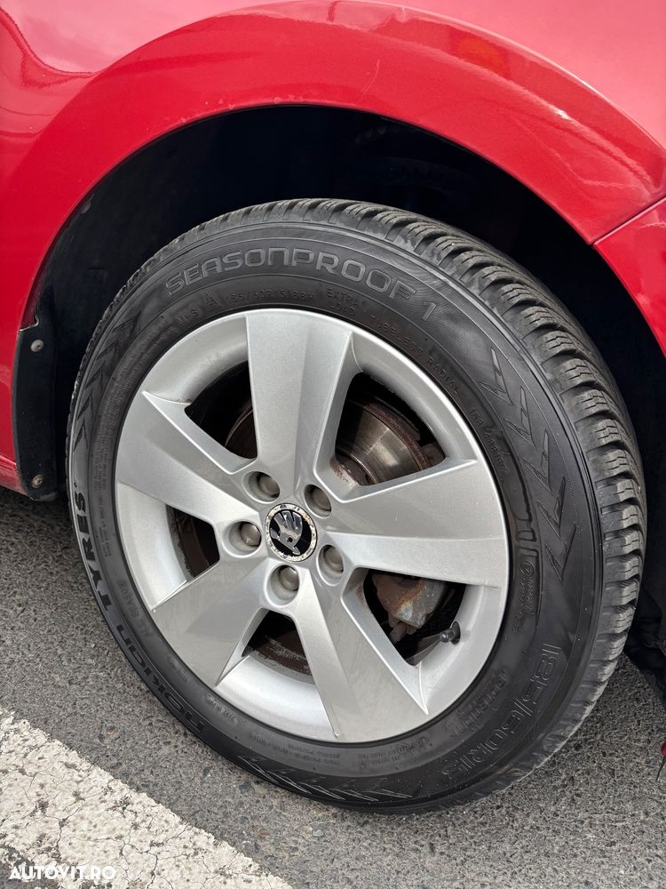 Skoda RAPID 1.2 TSI Ambition - 21