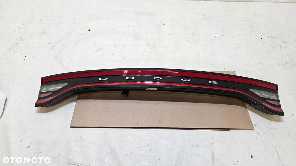 lampa tylna tył dodge challenger 68213147ac - 6