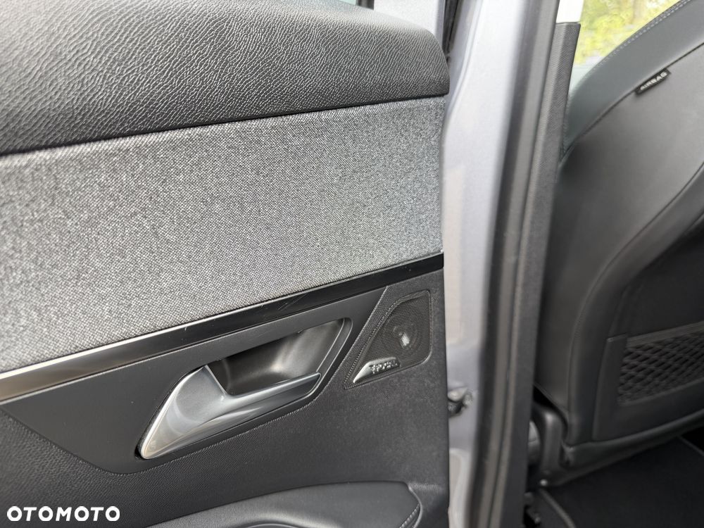 Peugeot 3008 1.6 PureTech GPF Allure S&S EAT8 - 34