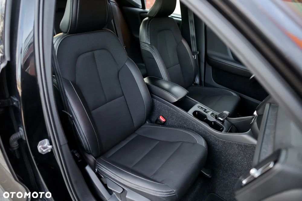 Volvo XC 40 D4 AWD Geartronic Inscription - 25