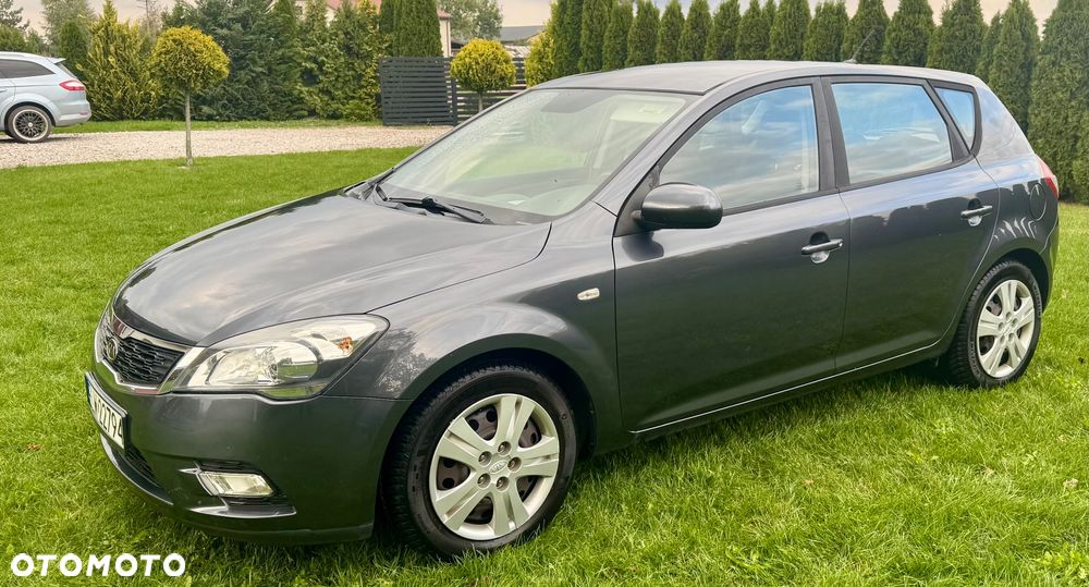 Kia Ceed Cee'd 1.4 Comfort + - 5