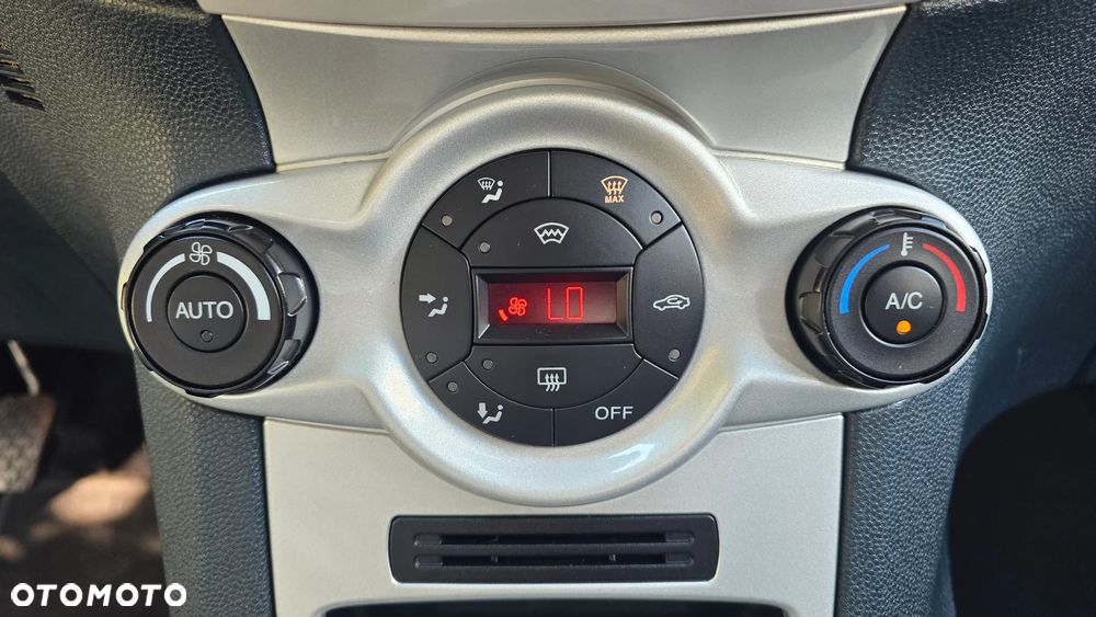Ford Fiesta - 19