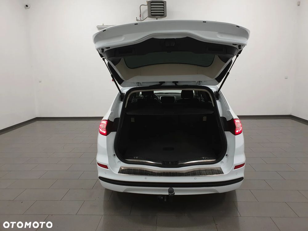 Ford Mondeo - 30
