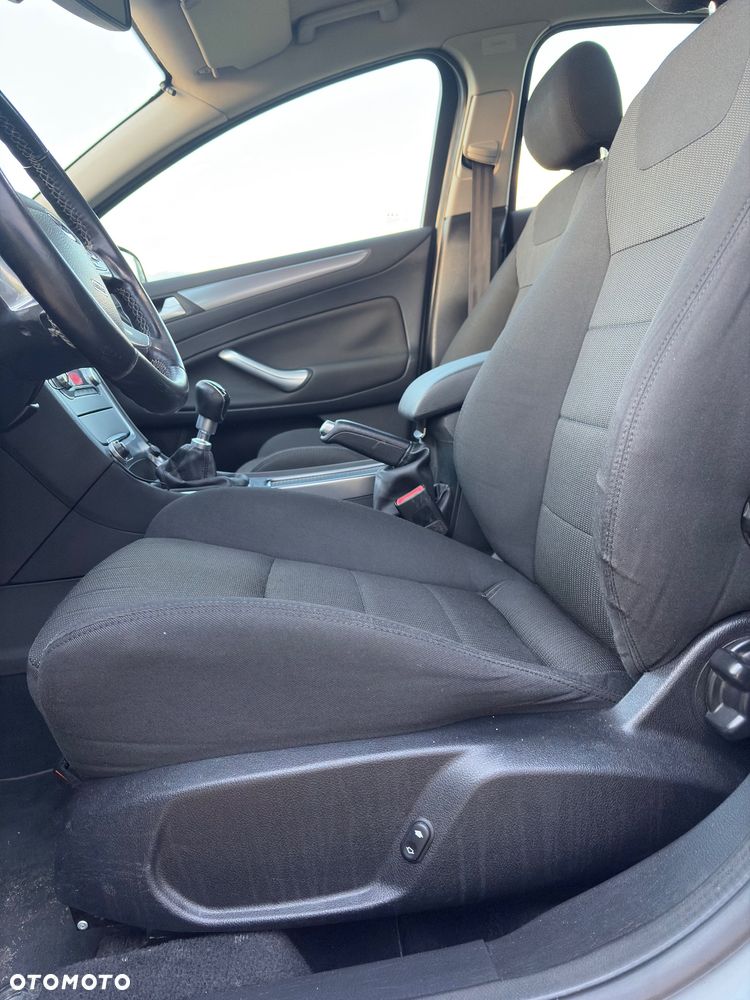 Ford Mondeo 2.0 TDCi Titanium - 14