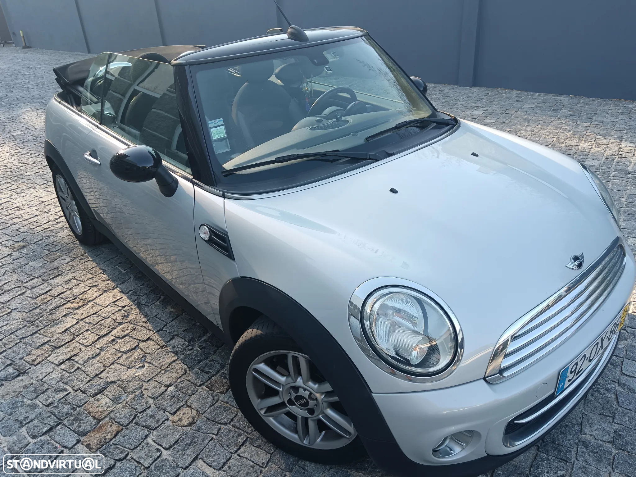 MINI Cabrio Cooper D - 5