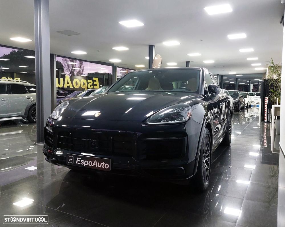 Porsche Cayenne Coupé E-Hybrid - 3