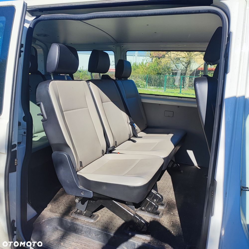 Volkswagen Transporter - 14