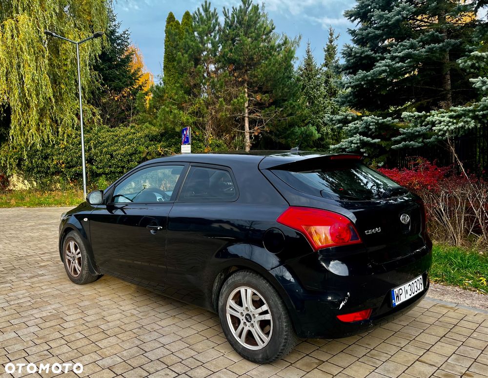 Kia ProCeed Pro_cee'd 1.4 L - 4