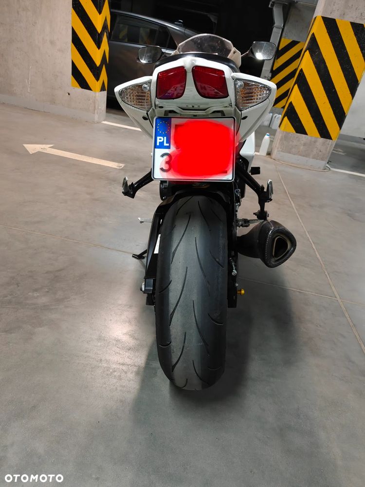 Suzuki GSX-R - 7