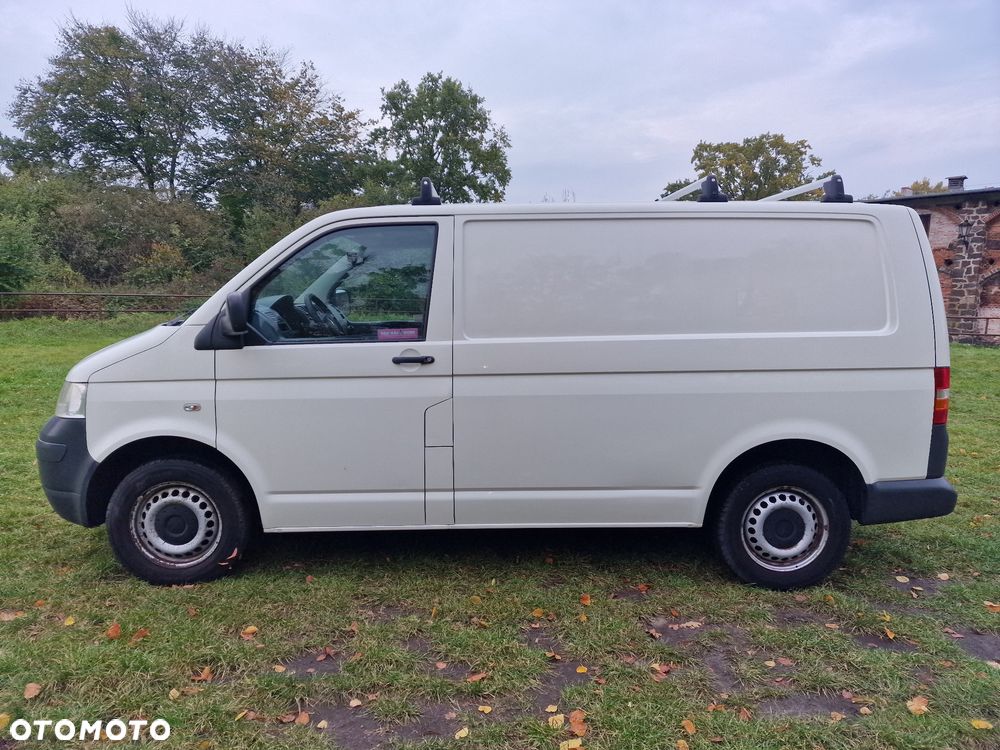 Volkswagen Transporter - 4