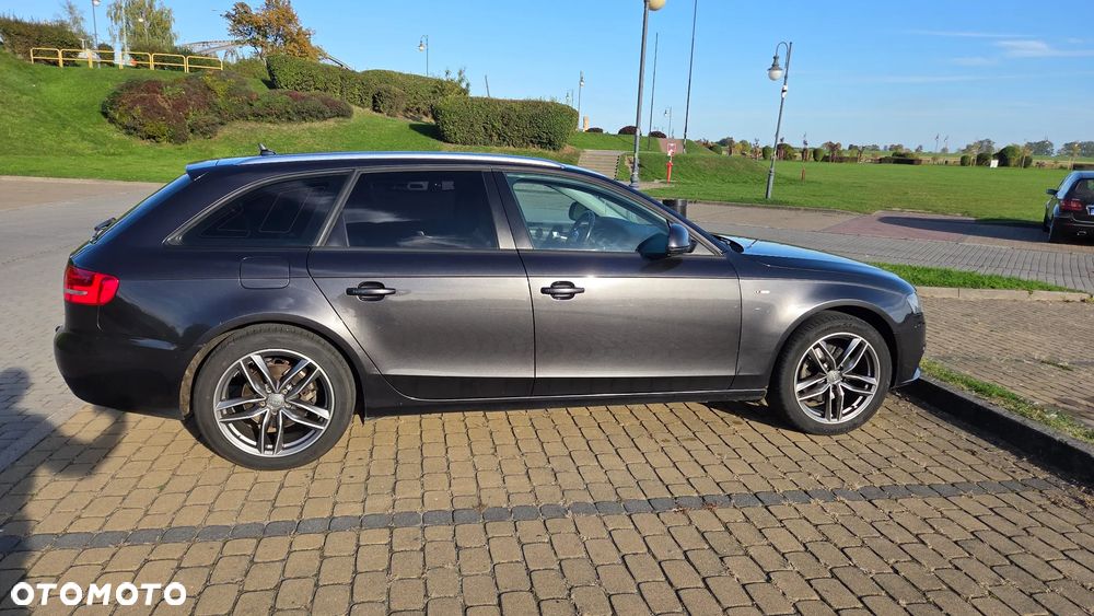 Audi A4 Avant - 4