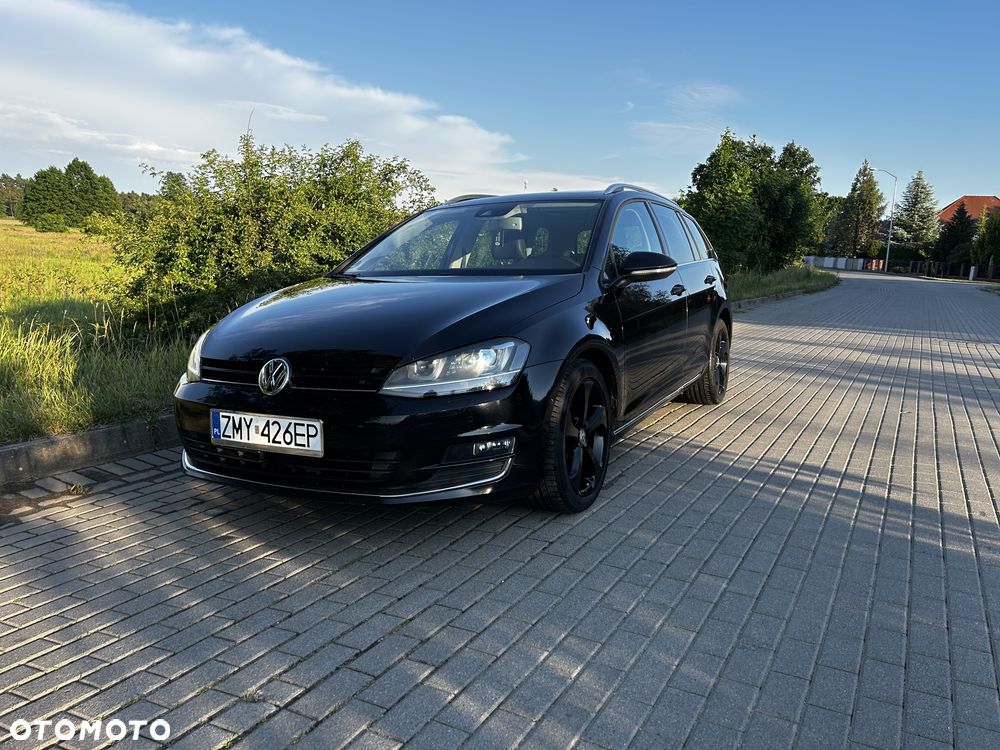 Volkswagen Golf - 1