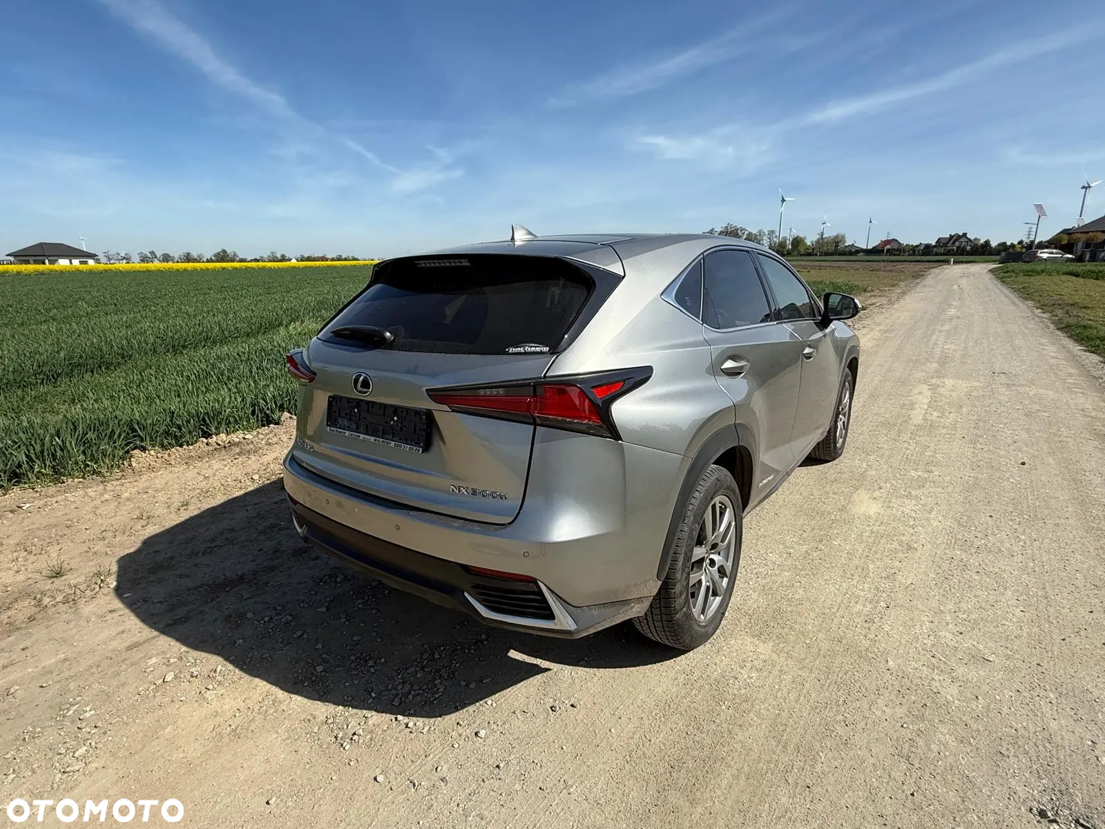 Lexus NX 300h Comfort AWD - 6
