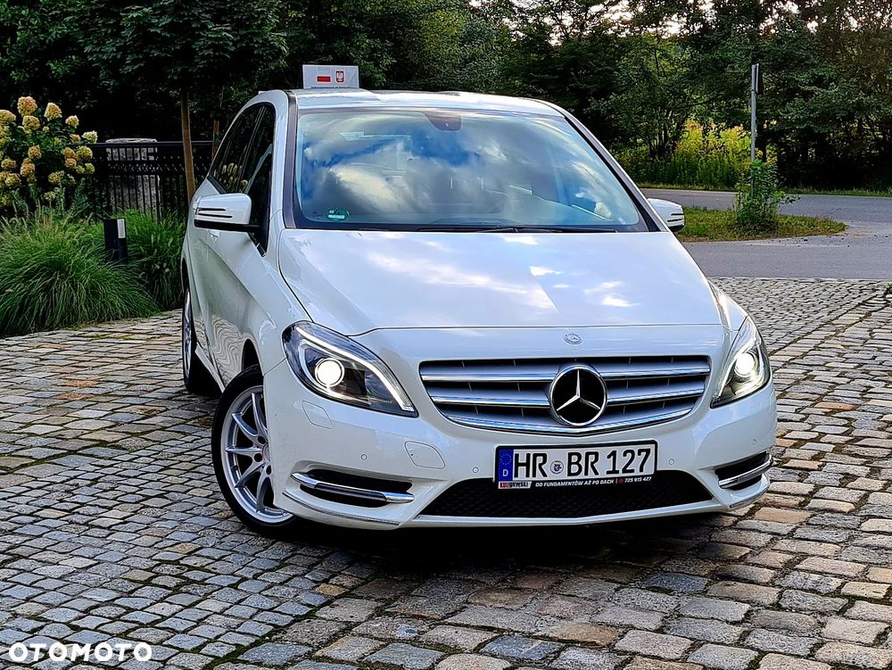 Mercedes-Benz Klasa B 200 7G-DCT AMG Line - 33